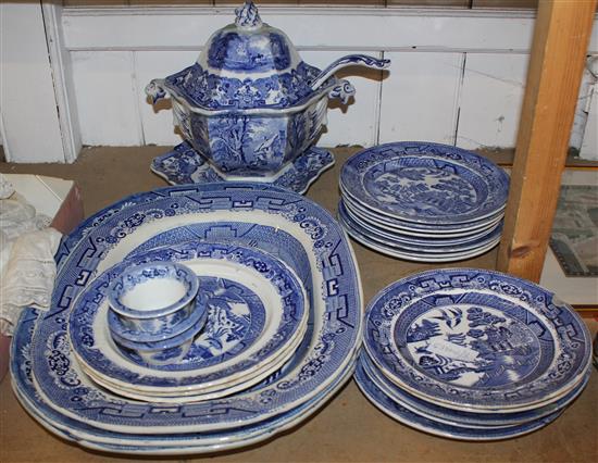 Set of blue & white willow pattern dinner service and Masons bowl & dish